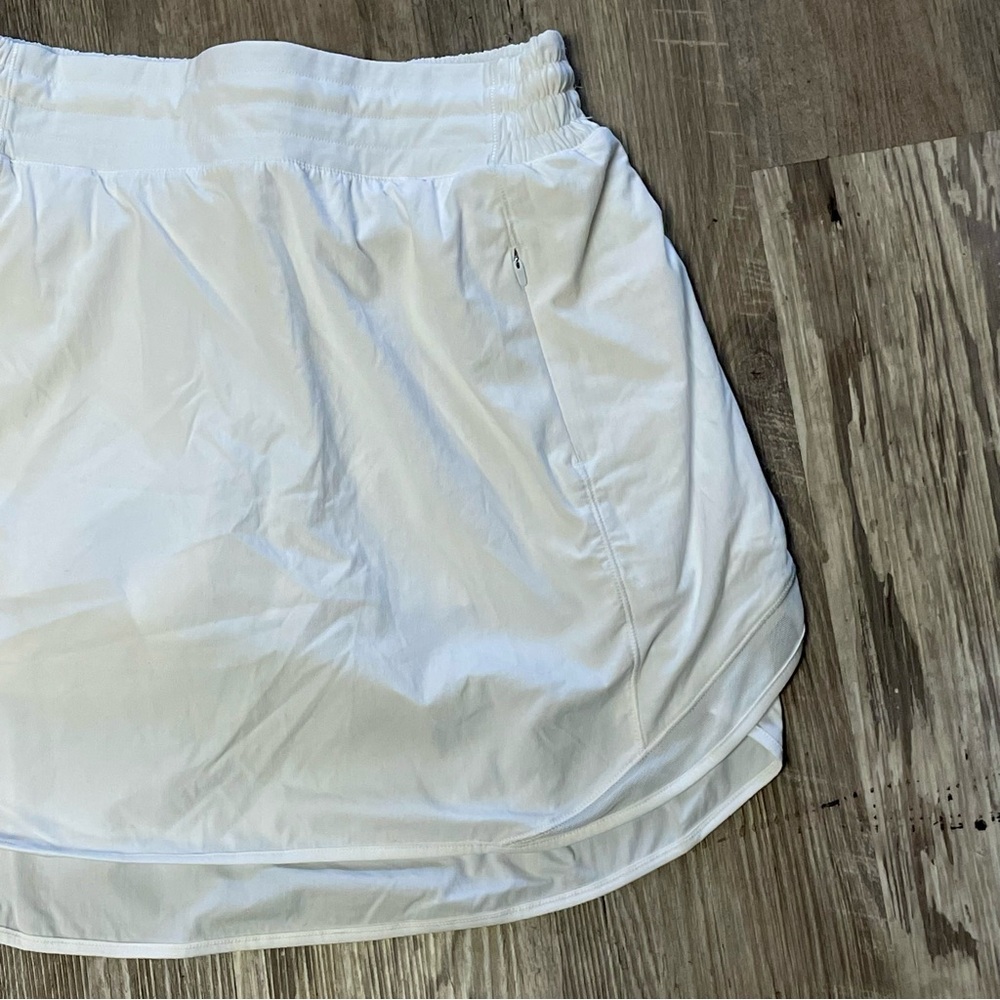 SOLD Lululemon Hotty Hot High-Rise Skirt in White Pickleball Tennis Golf Skort - Picture 7 of 16